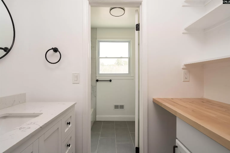 9 Candlewood Ln - Photo 3 of 17