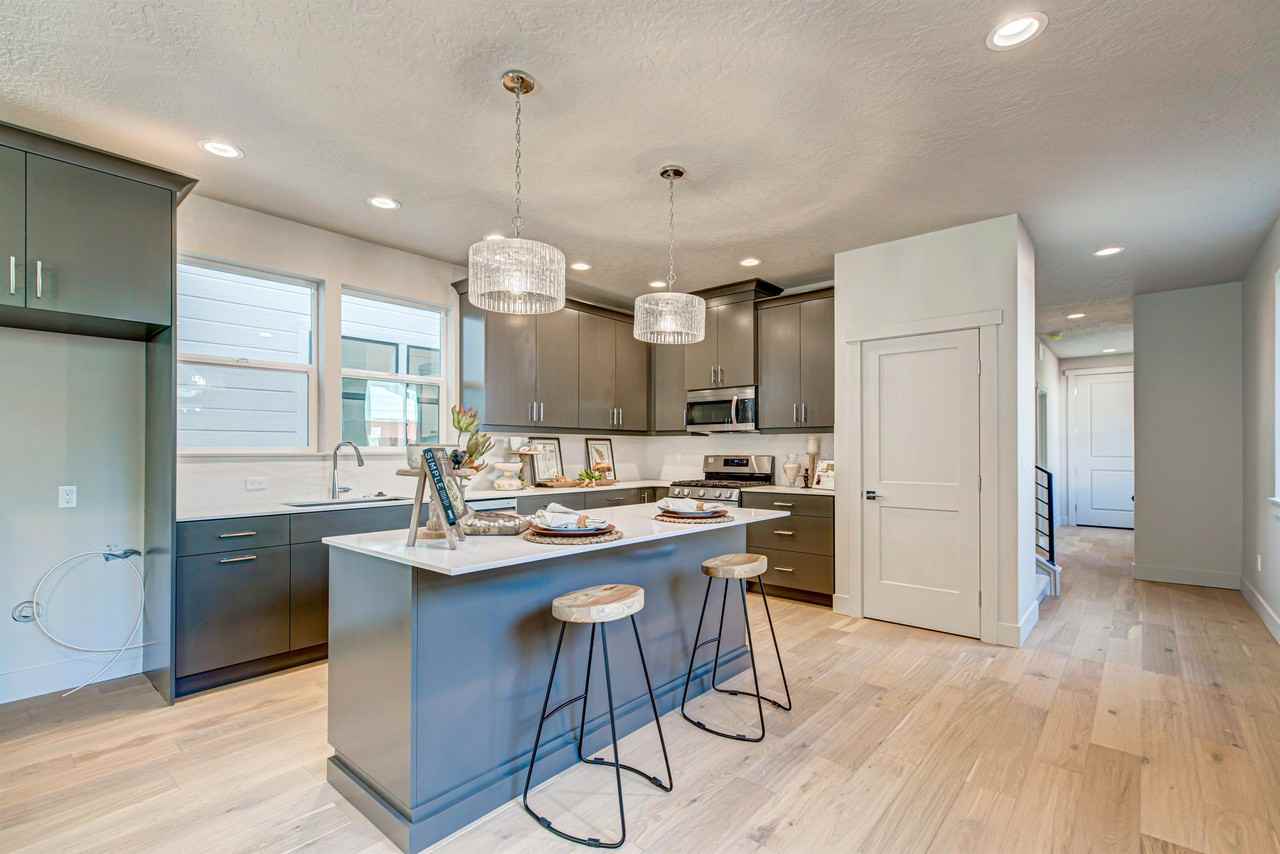 2106 N 35th St #1 - Photo 4 of 18