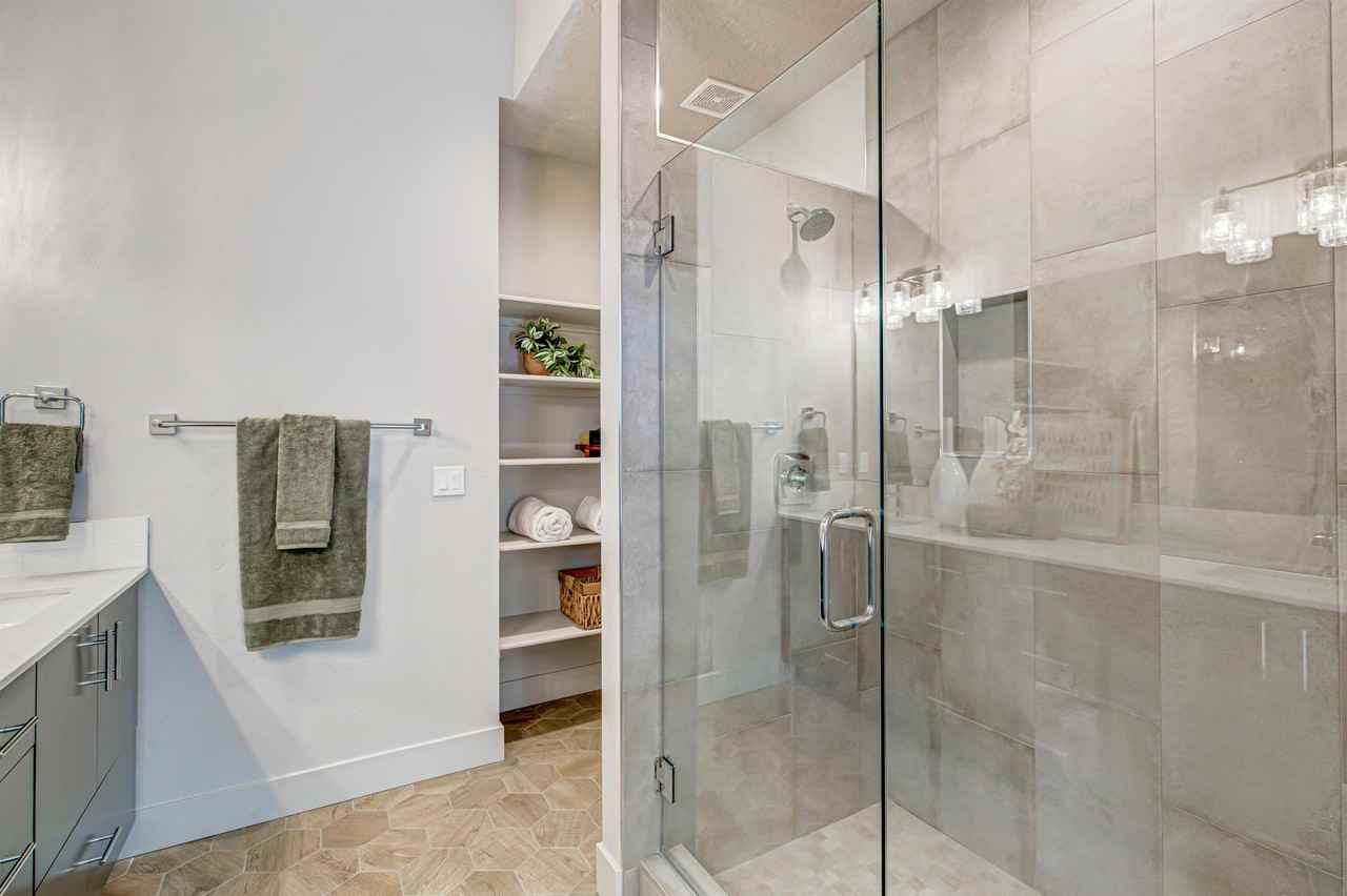 2106 N 35th St #1 - Photo 7 of 18