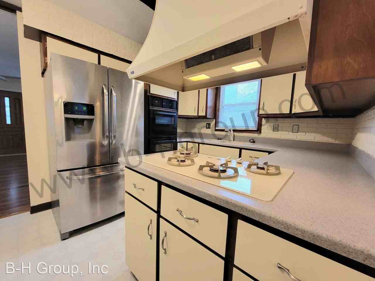 8546 20th Ave - Photo 3 of 29