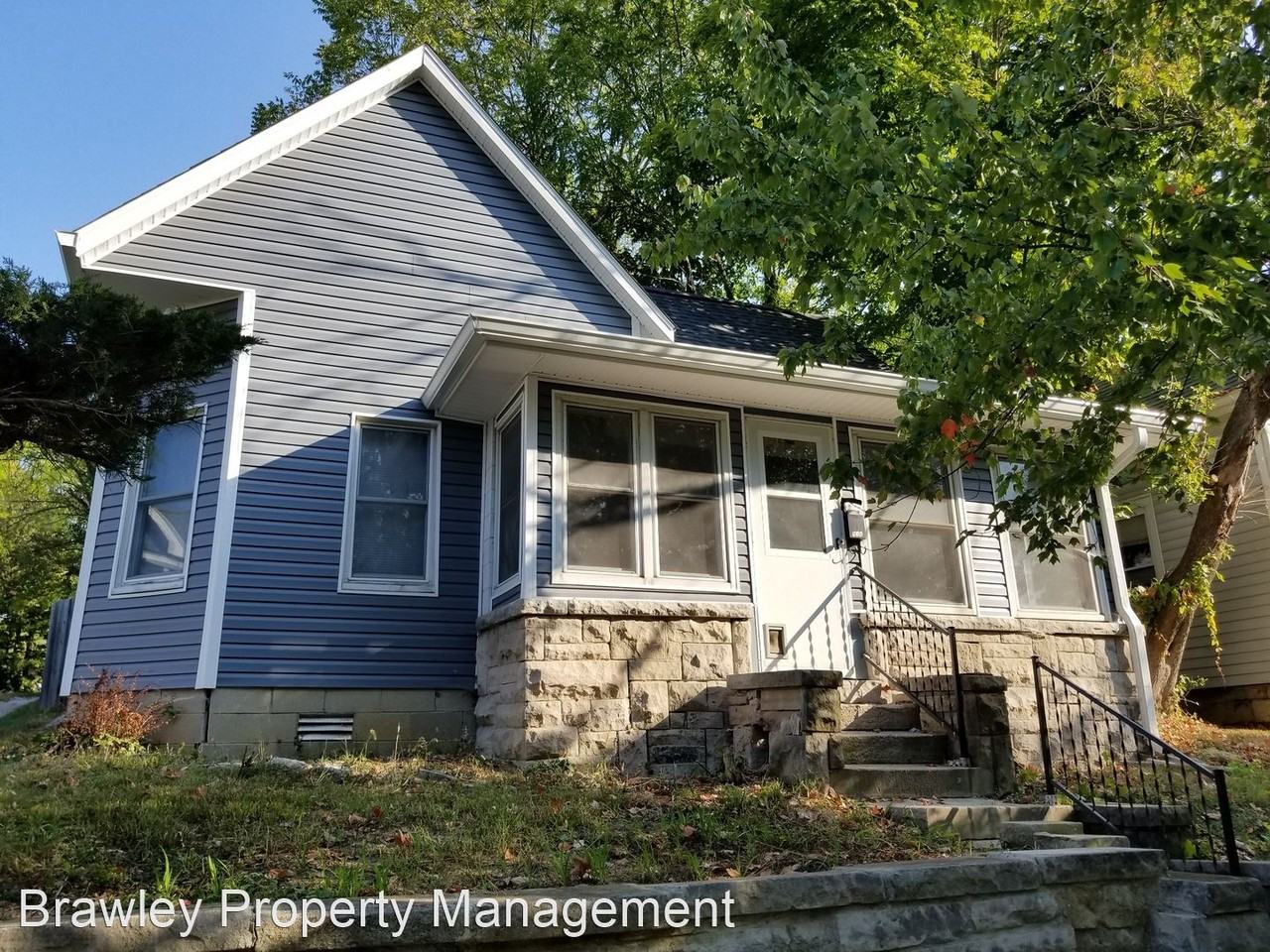 916 W 6th St - Photo 2 of 17