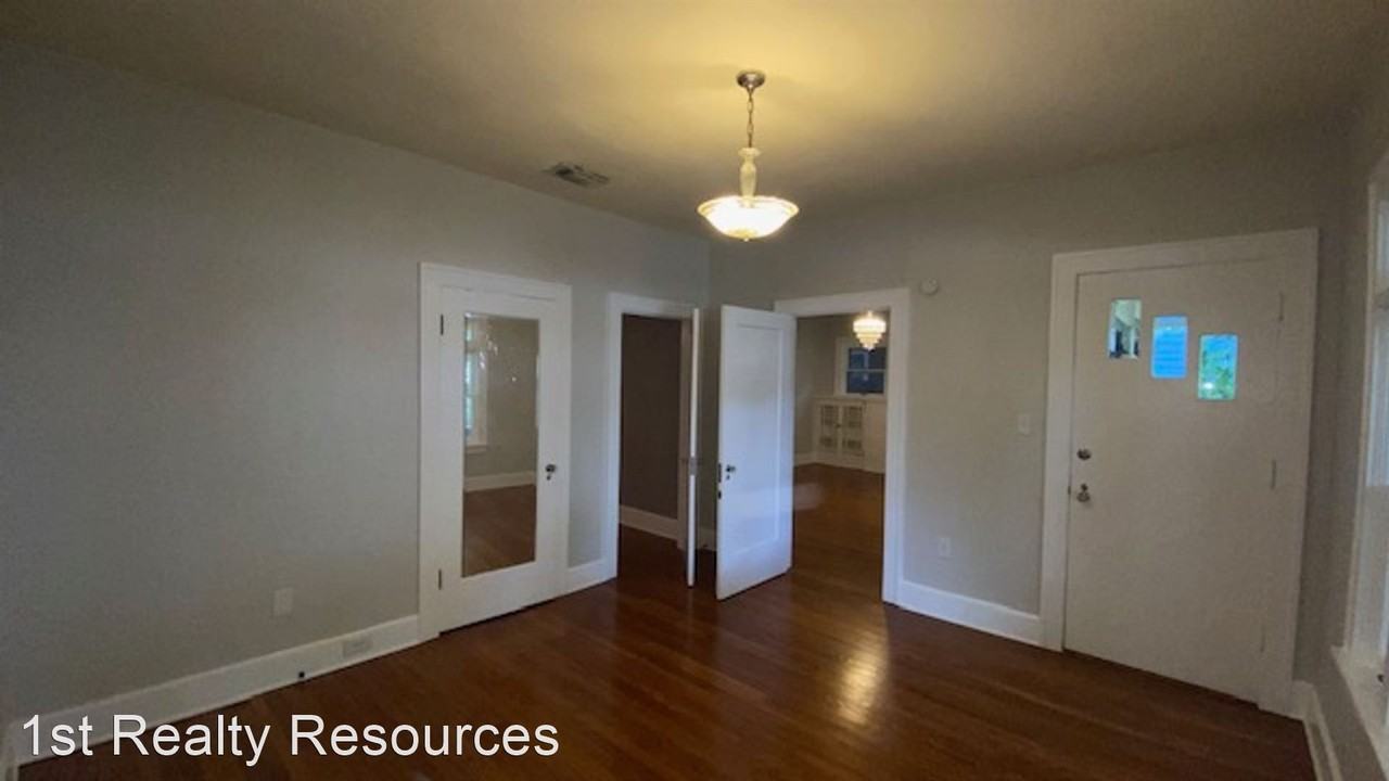 3729 Bunting Ave - Photo 3 of 15