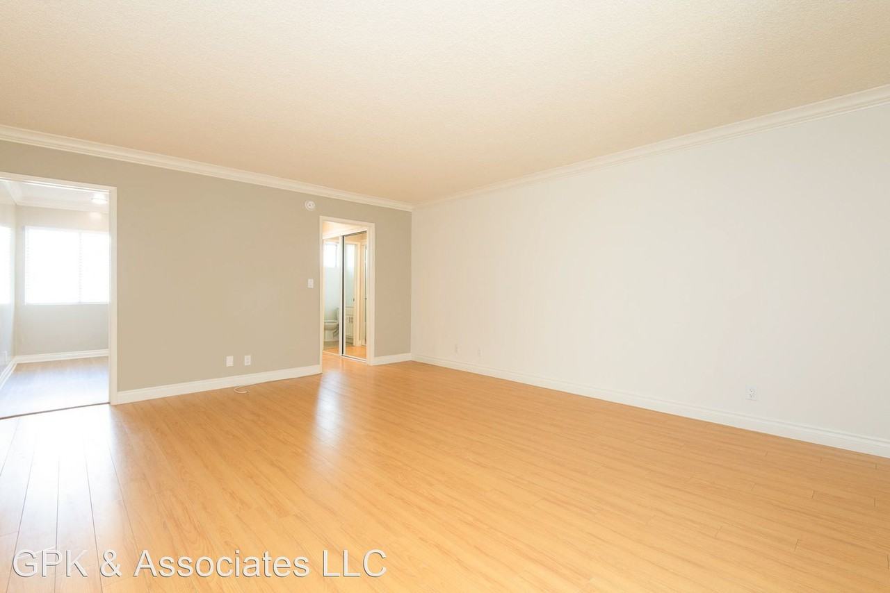 11946 Kiowa Ave. - Photo 3 of 9