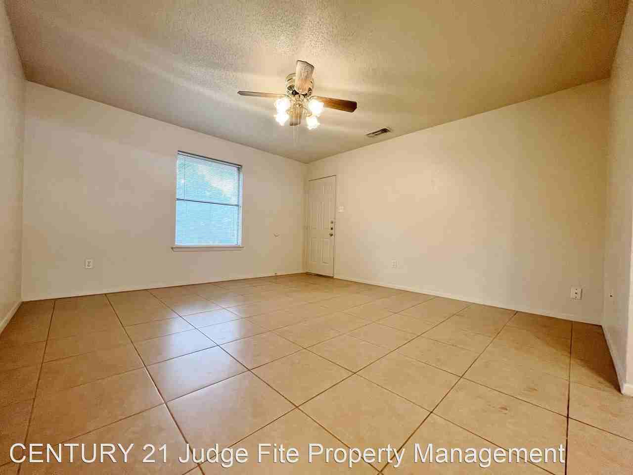 1105 S Rusk St #A - Photo 3 of 11