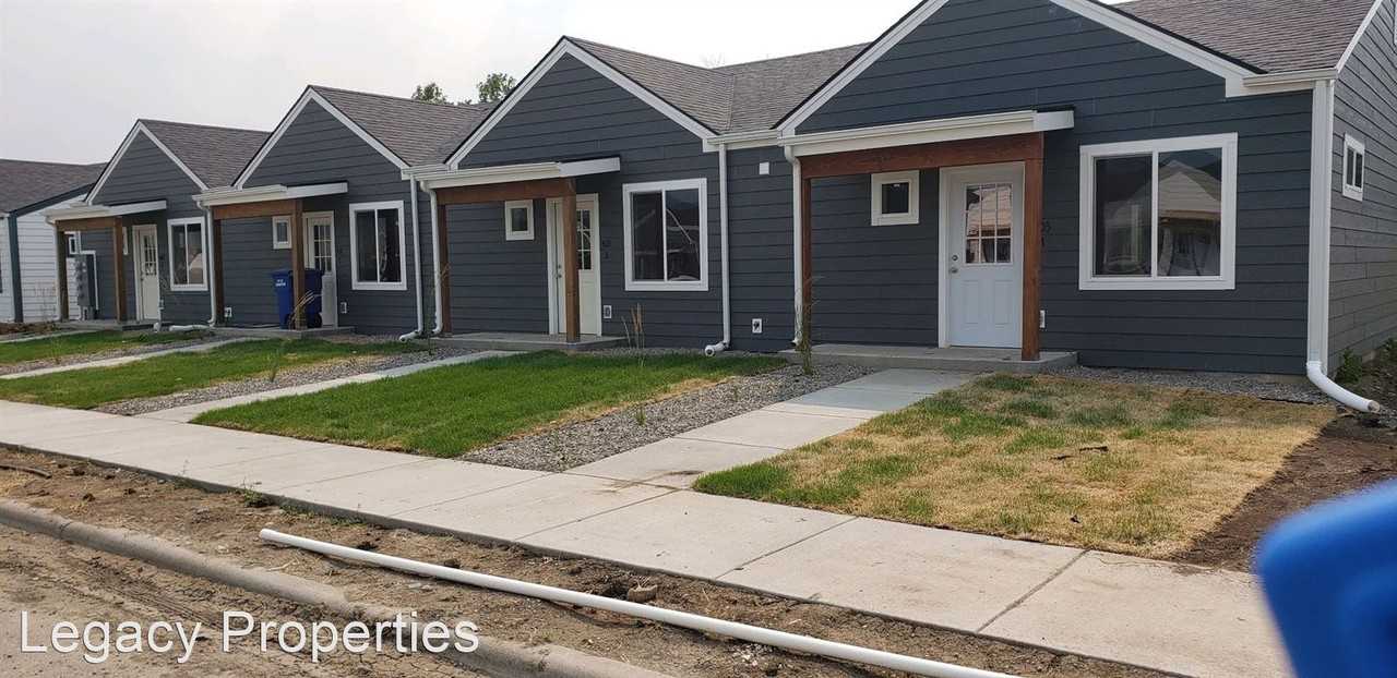 404 Brookline St. - Photo 2 of 16