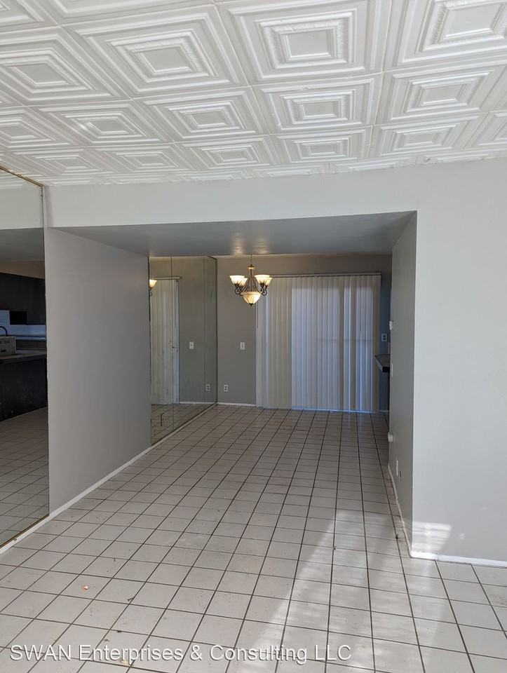 1211 S Uvalda St - Photo 2 of 17