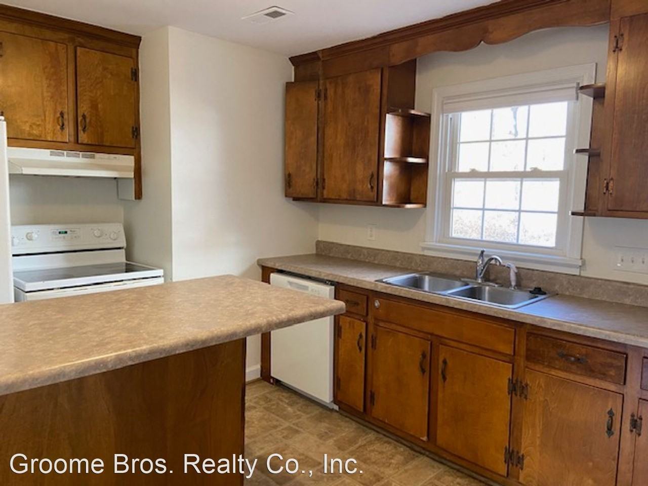 8228 Cadys Mill Rd - Photo 3 of 13