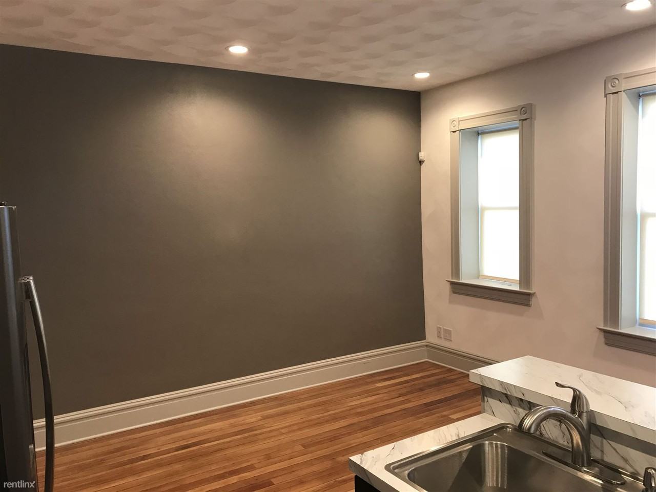 4247 Swan Ave - Photo 2 of 8