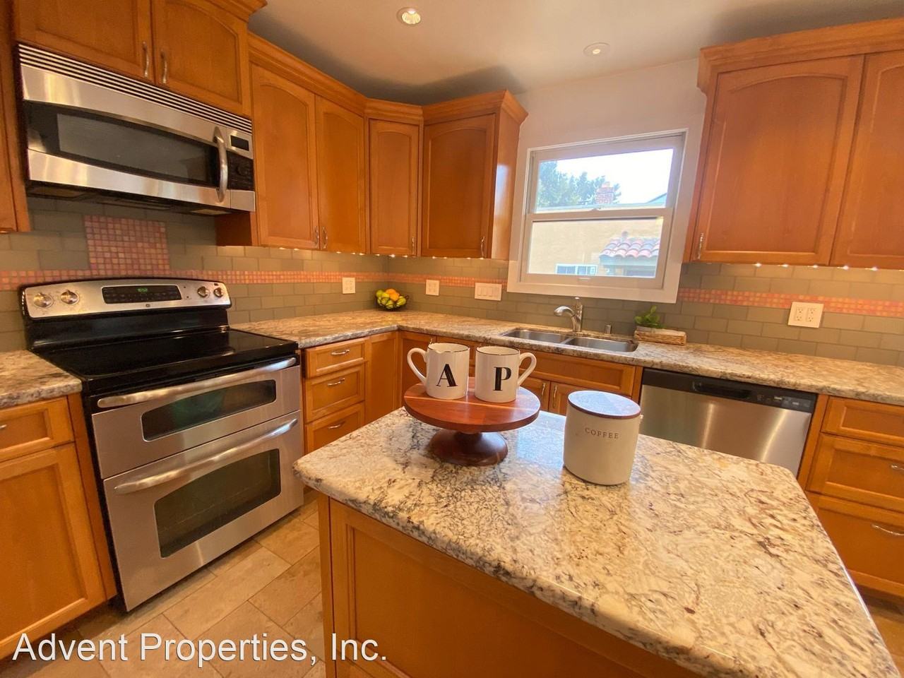 924 Colusa Ave - Photo 2 of 24