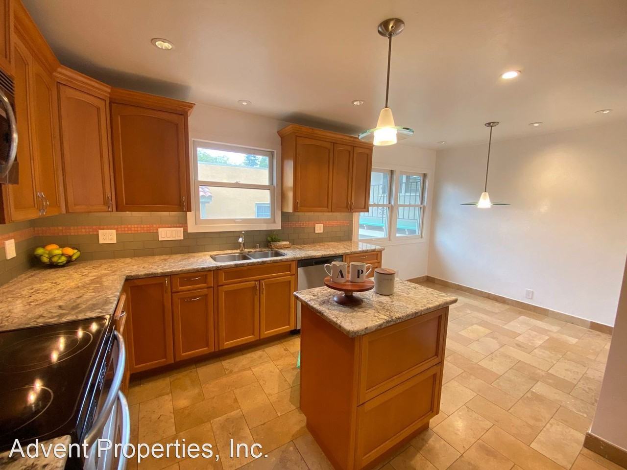 924 Colusa Ave - Photo 3 of 24