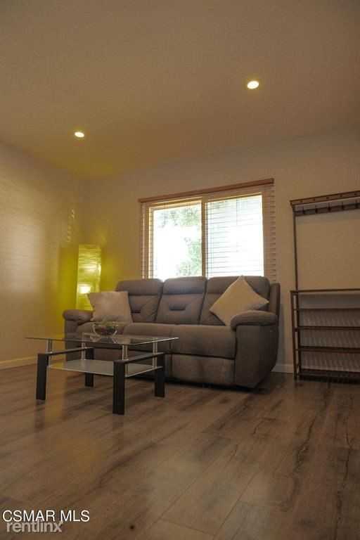 18029 Bullock St - Photo 3 of 12