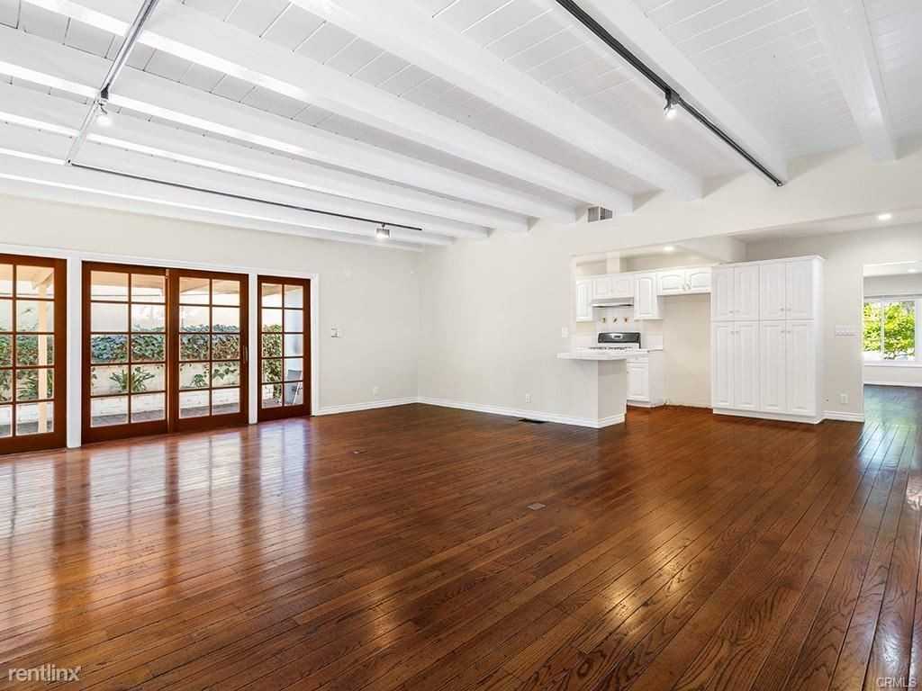 4538 Wortser Ave - Photo 3 of 10