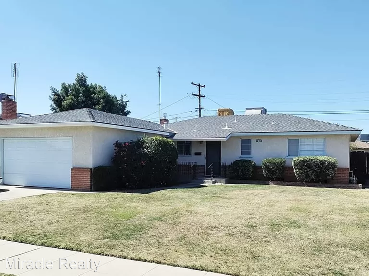3649 N 9th St, Fresno, CA 93726 3 Bedroom House for 1,850/month Zumper