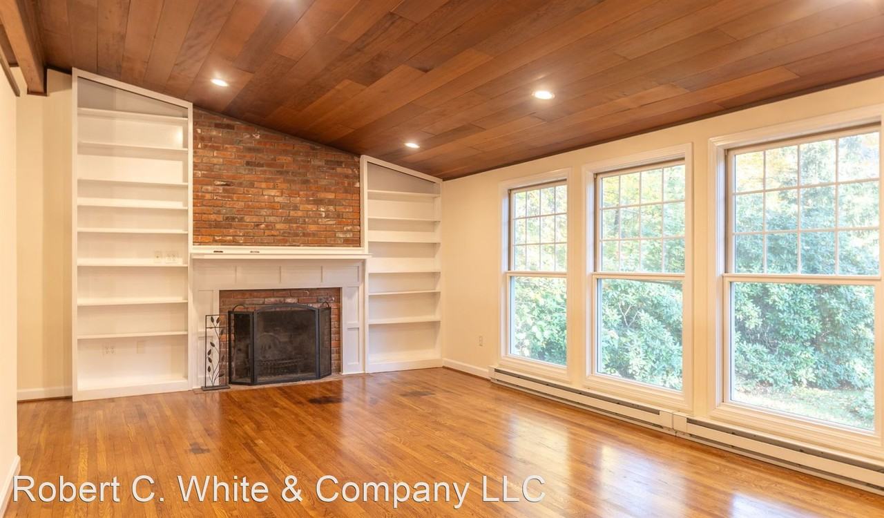 221 Duck Hole Rd - Photo 3 of 33
