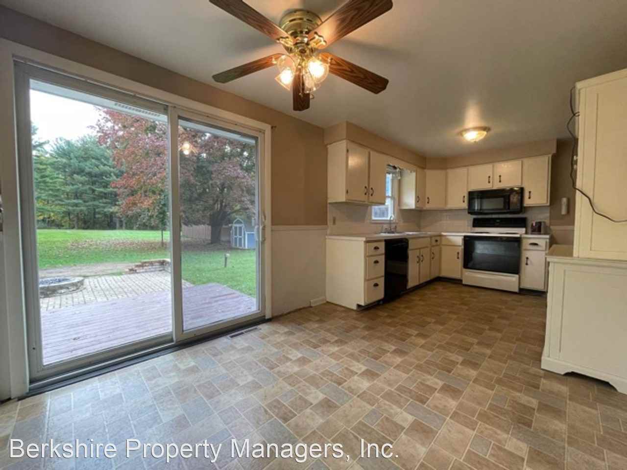 96 Melbourne Rd - Photo 3 of 13