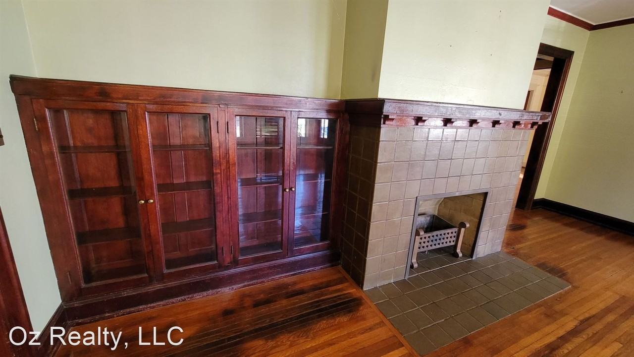 525 Winthrop St Apartments in Old West End, Toledo, OH 43620 Zumper