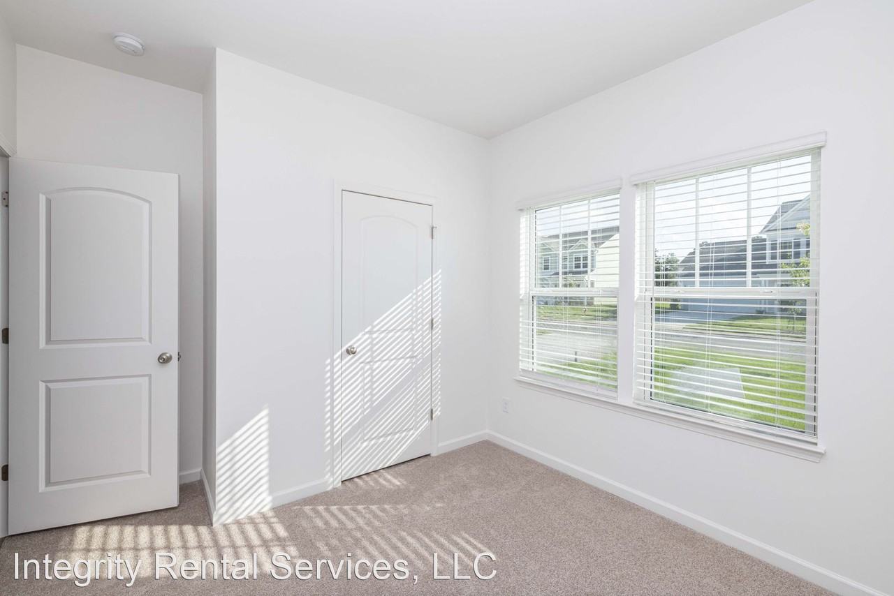3039 Apple Creek Ct - Photo 3 of 21
