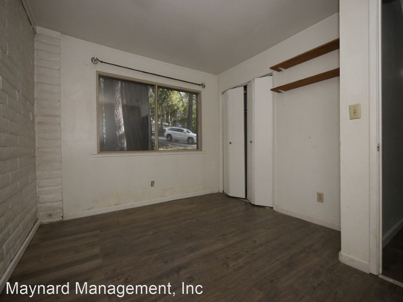 26386 Meadow Dr - Photo 3 of 11