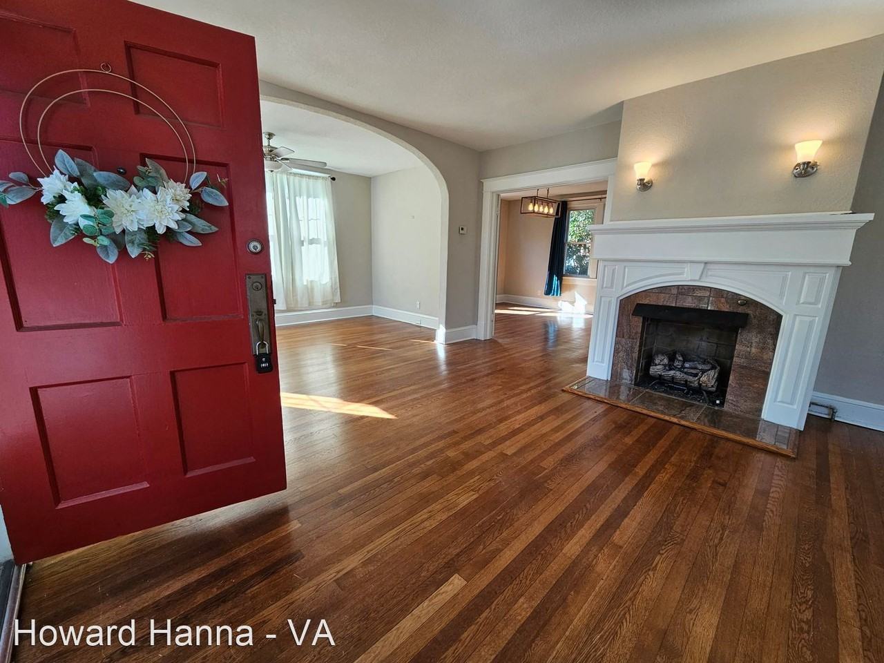 1812 Canton Ave - Photo 2 of 26