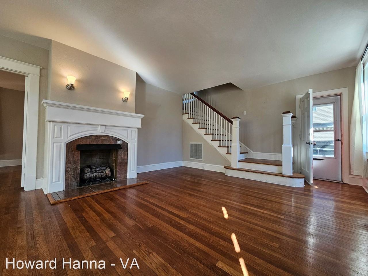 1812 Canton Ave - Photo 3 of 26