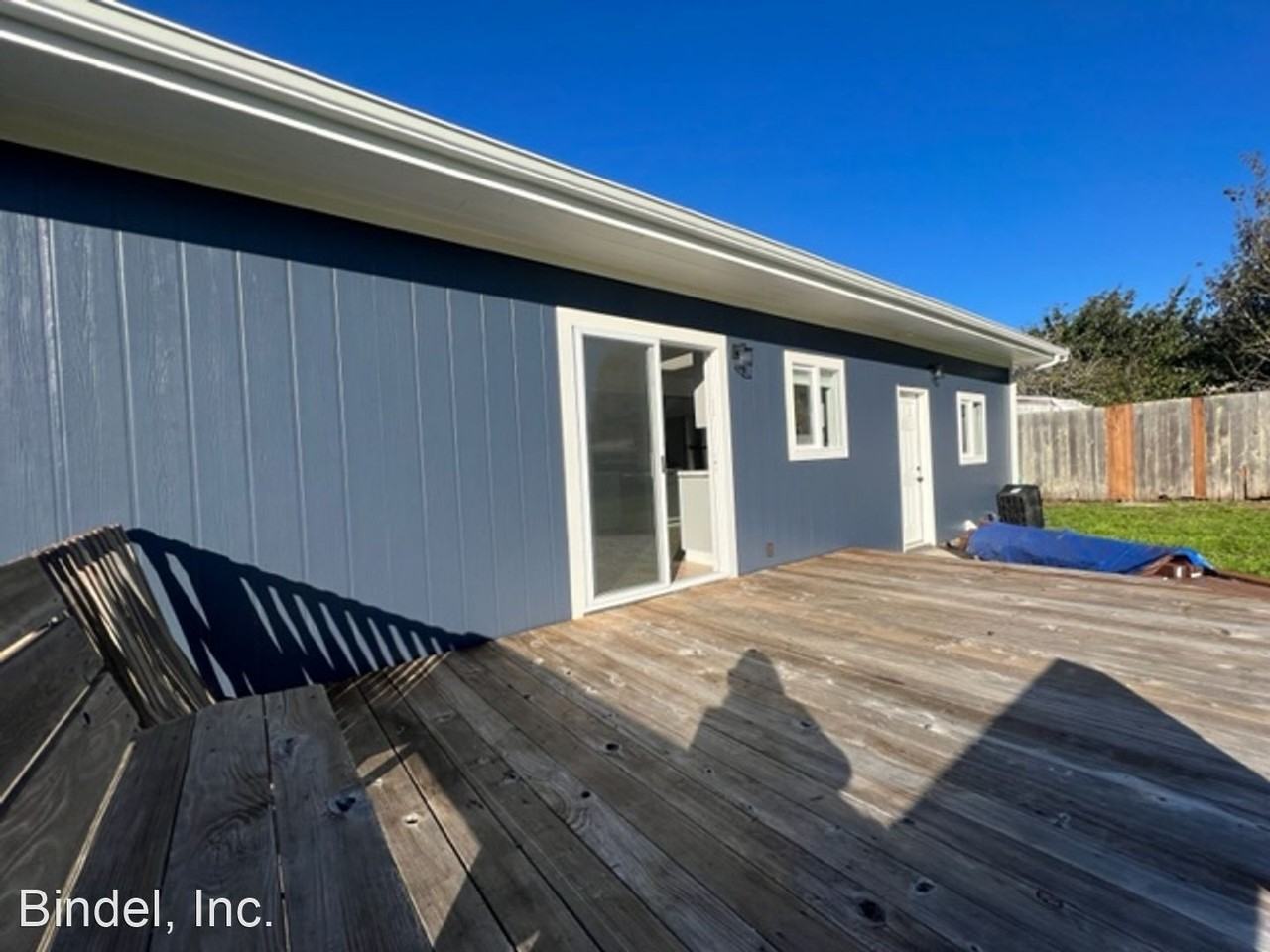 460 Madison St - Photo 3 of 27