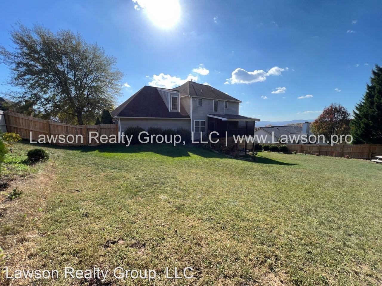 5931 Windcrest Ln - Photo 3 of 5