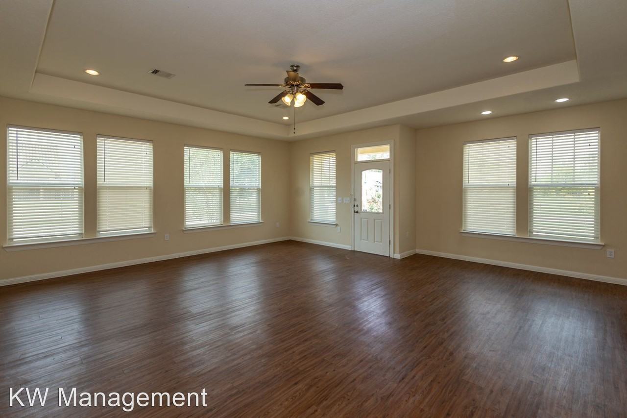 2097 Hegele St - Photo 3 of 30