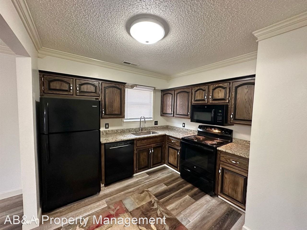 Texas Ave - Photo 3 of 26