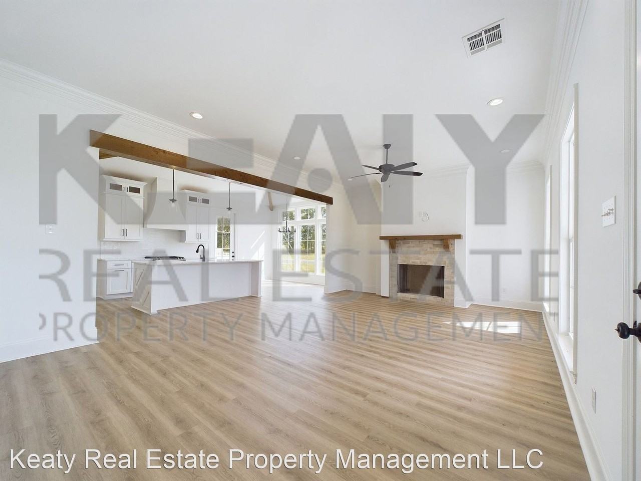 100 Shadow Bend Dr - Photo 2 of 44