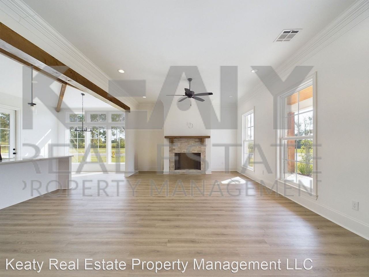 100 Shadow Bend Dr - Photo 3 of 44
