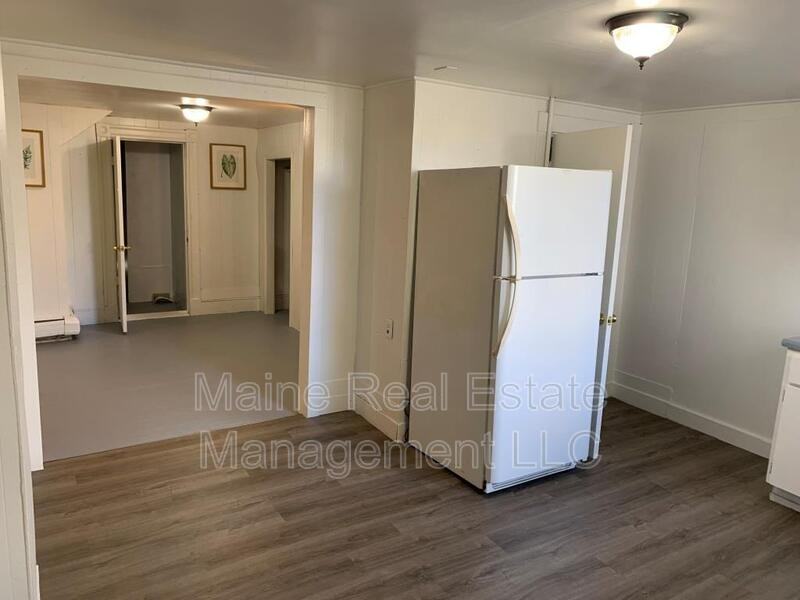 97 Center St #2