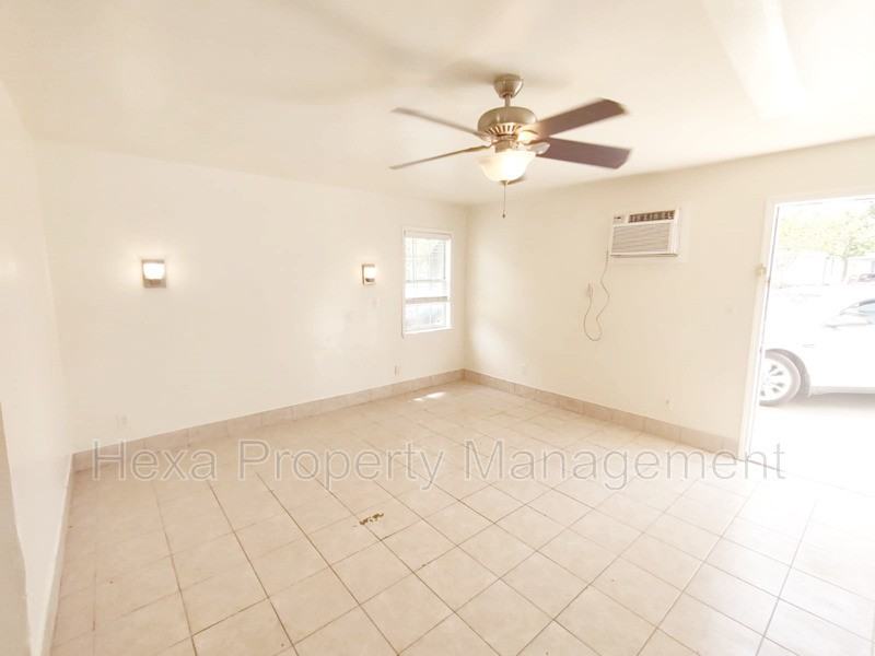 2511 Farm To Marketrd N - Photo 4 of 25