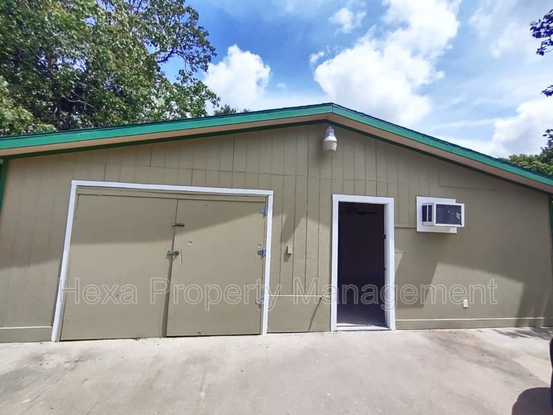 2511 Farm To Marketrd N - Photo 7 of 25