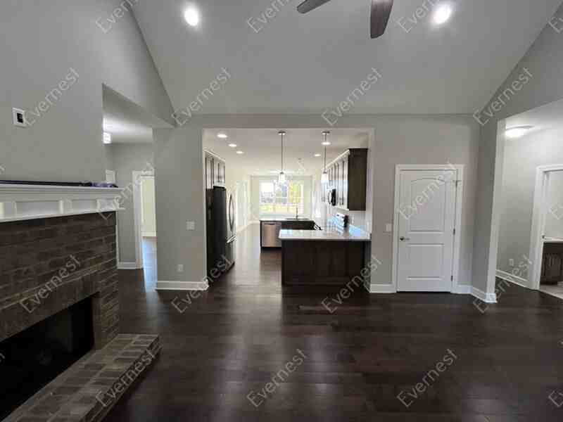 683 Northup Rd - Photo 3 of 30