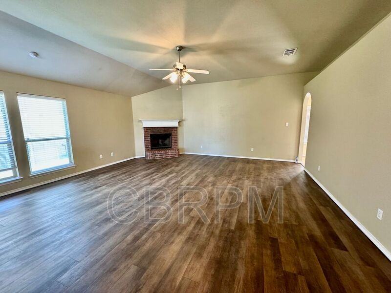 5207 Harvard Street - Photo 2 of 23