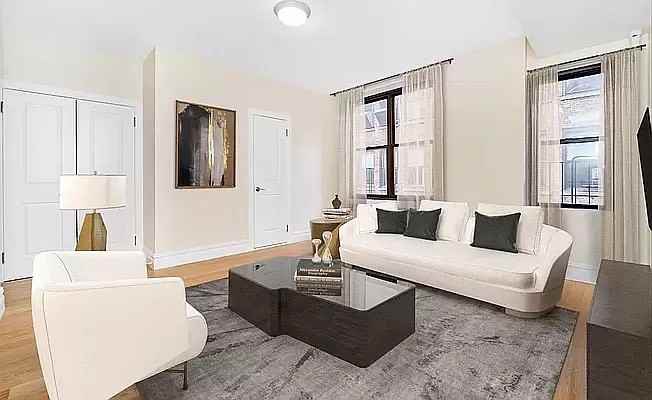 120 E 24th St #2 - Photo 2 of 5