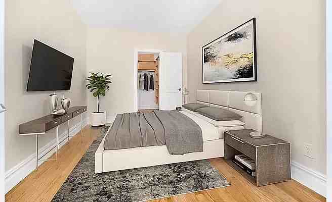 120 E 24th St #2 - Photo 4 of 5