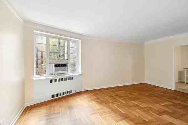 4 Jane St #1 - Photo 6 of 8