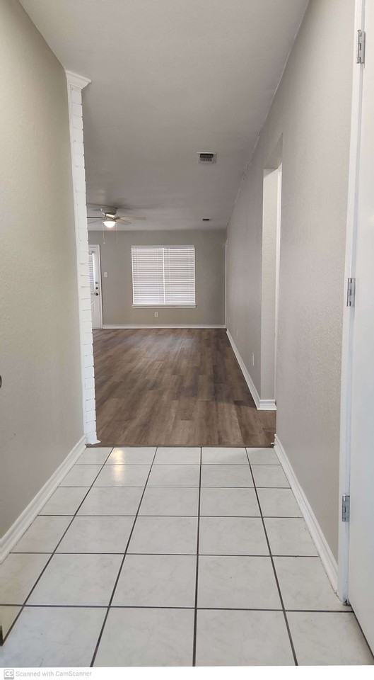 1310 Goodhue Dr - Photo 3 of 19