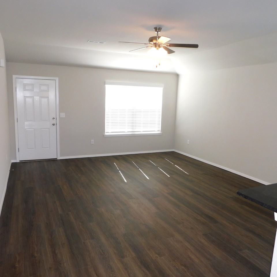 993 S Brambling Ln - Photo 2 of 11