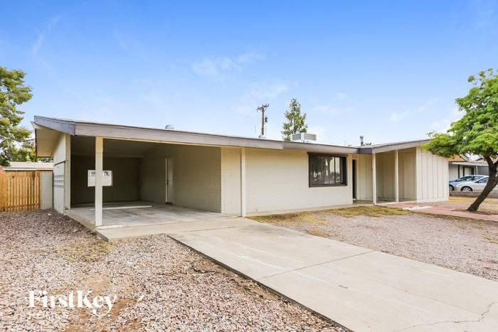 6210 W Medlock Dr - Photo 2 of 15