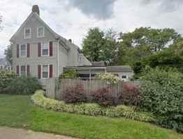 featured image of 176 W Main St