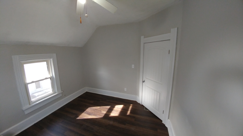 Hammond Ave - Photo 2 of 12