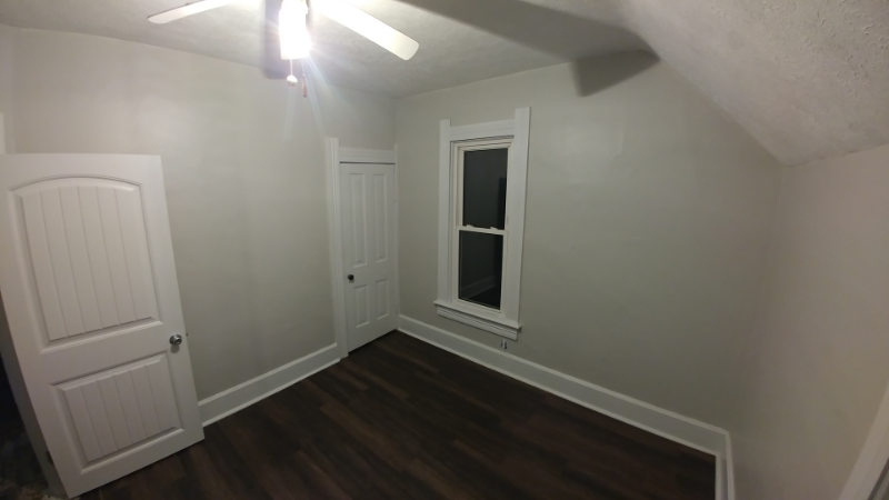 Hammond Ave - Photo 4 of 12