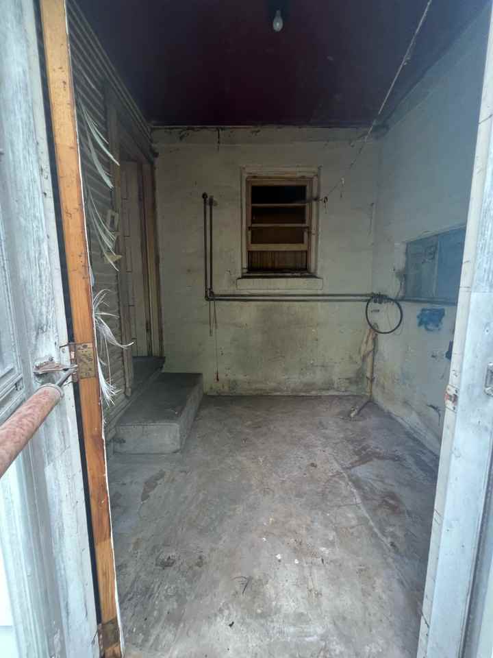 751 S Gordon Ave #NA - Photo 2 of 16