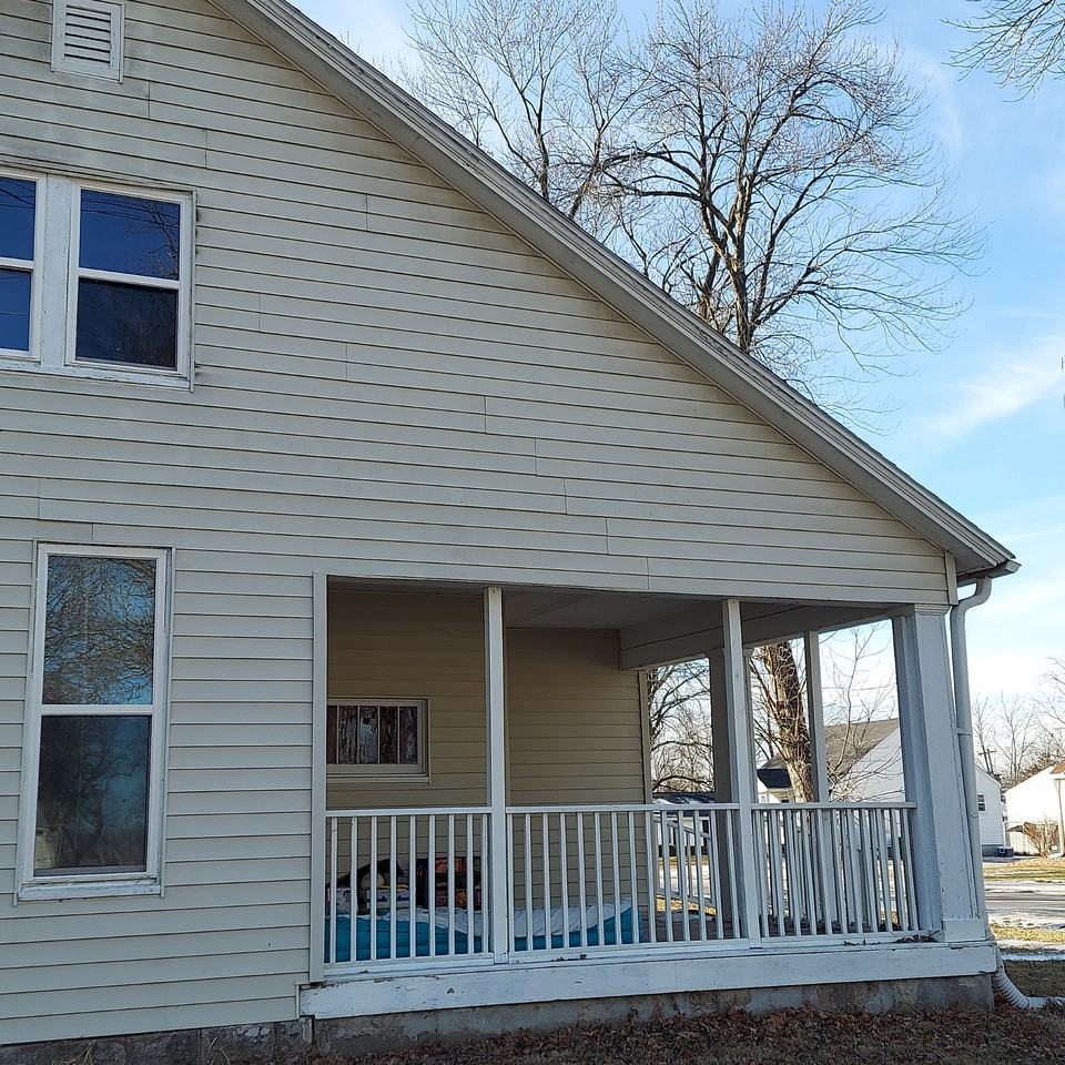 327 E Cleveland St #NA - Photo 3 of 9