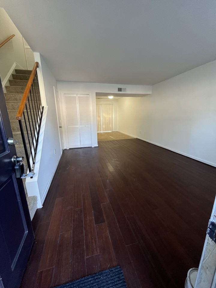 1507 Stowmarket Ct #1507 - Photo 2 of 16