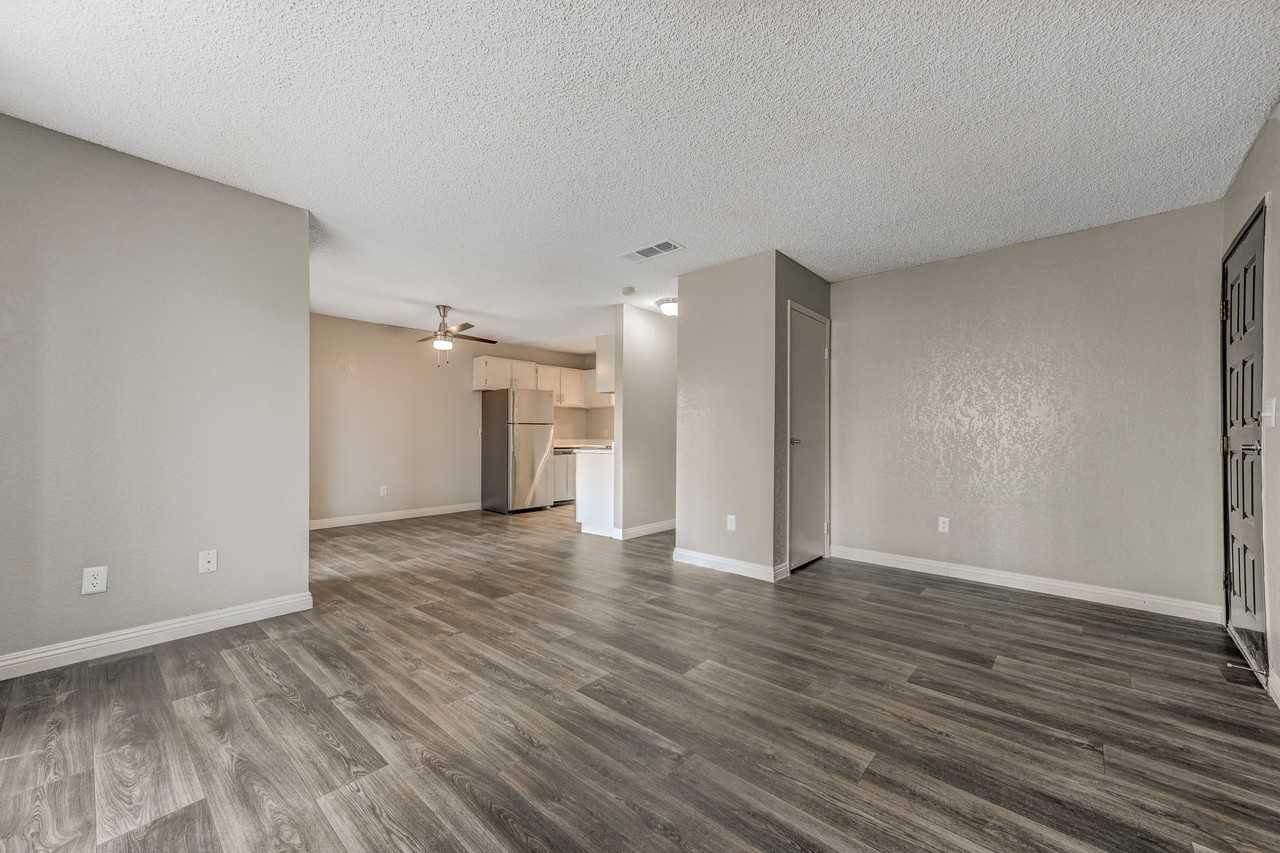 Desert Bay Apartments - Photo 7 of 24