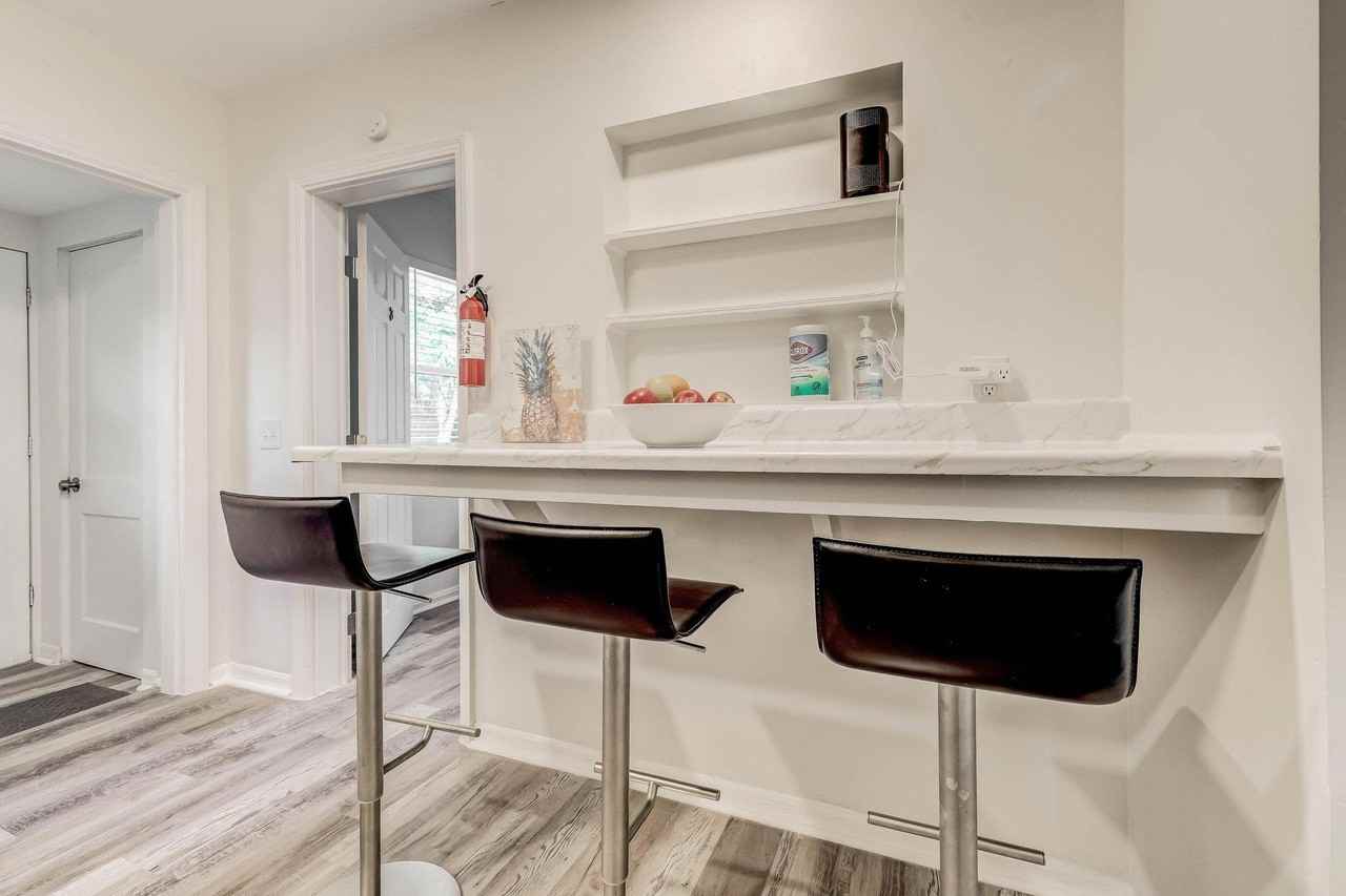 Blount Avenue - Photo 5 of 18