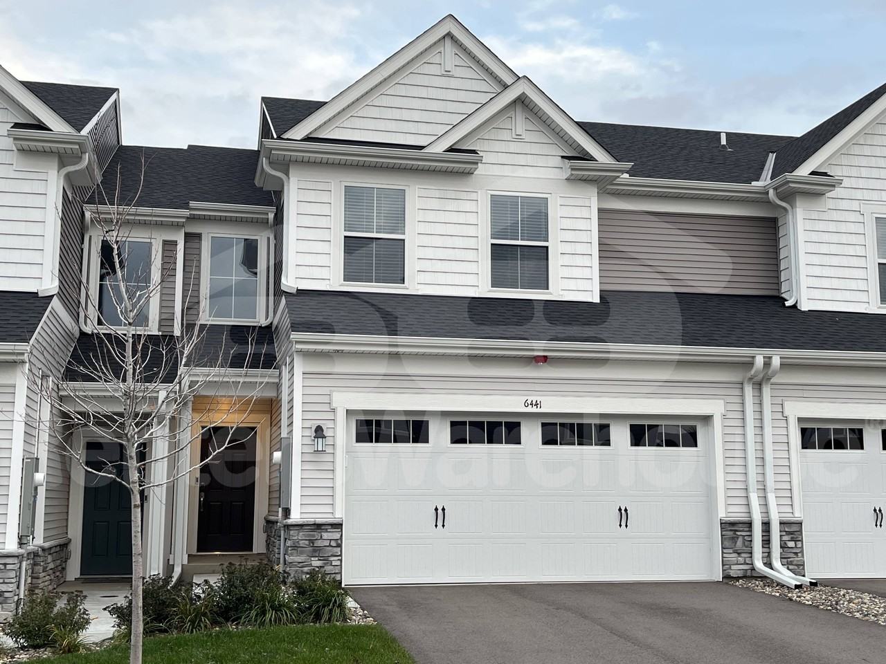 6441 Inspire Cir S - Photo 3 of 10